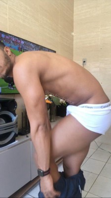 GAROTÃO PUTO SAFADO ALTO PRAZER E SATISFAÇÃO