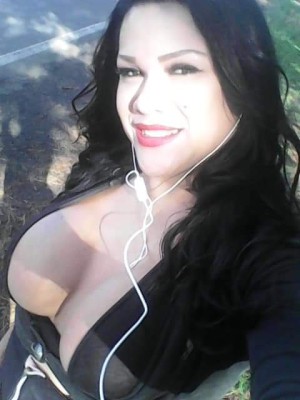 UMA BONECA GULOSA