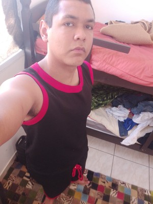Hombre sumiso y obediente que busca a una mujer dominante