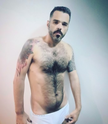 Turista peludo 23 cm