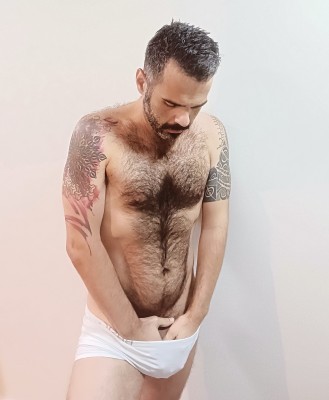 Turista peludo 23 cm