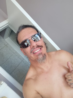 Acompanhante masculino