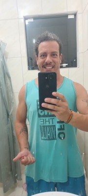 Acompanhante masculino