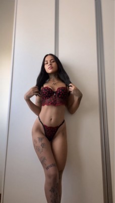 Novinha com muito tesão 🔥