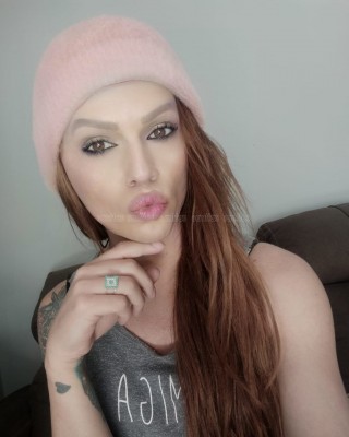 Alanna  Arthur
