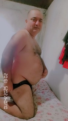 Gordinho sexy a sua espera venha aproveitar comigo estamos com um valor acessivel