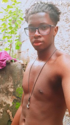 RegisBlack