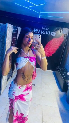 Sthefanny morena magrinha
