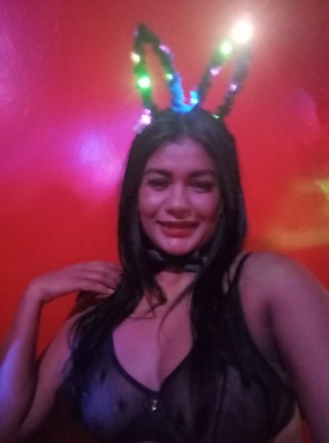 Morena cor de púrpura