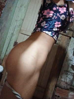 Paolla safada novinha