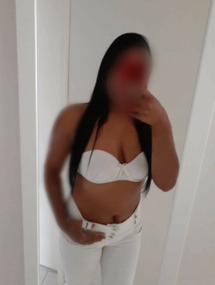 Luci e Isa Dupla bem Safada com interação